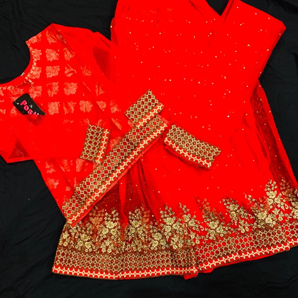 Girls Indian Pakistani lahenga kurti wedding dress